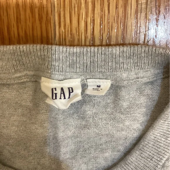 Striped women’s sweater - Picture 2 of 3